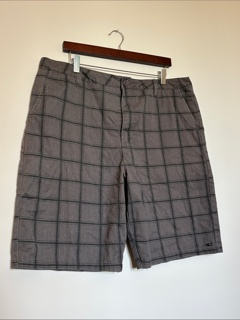 Grey Plaid O’Neill Shorts Size 38 .